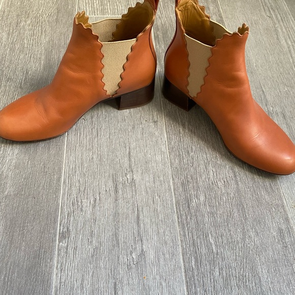 Chloe Camel Leather boots. - Picture 3 of 8
